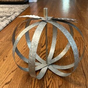 Collapsible Pumpkin Decoration